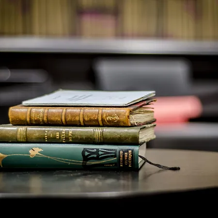 ホテル ミニー オペラ モンマルトル 3*