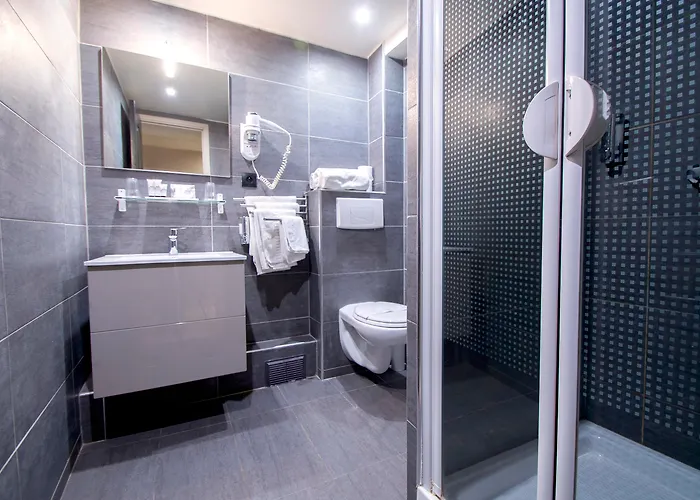 Migny Opera Montmartre Hotel 3*