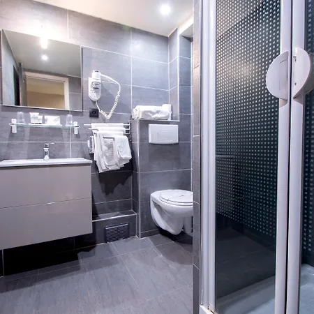 Migny Opera Montmartre Hotel 3*