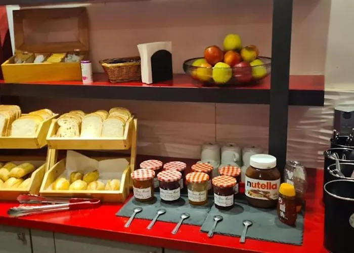 호텔 미그니 오페라 몽마르트르 3*